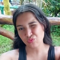 Carlahot25 webcam model