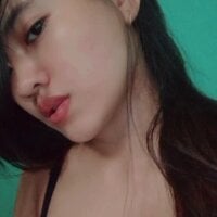 Sexiest_quen model avatar