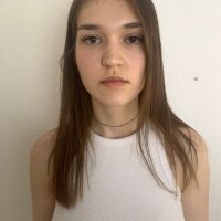 AgnesDonovan Adlı Modelin Çevrimdışı Sohbet Odası