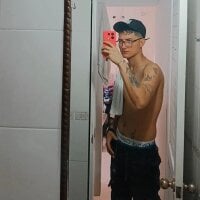 xanderss12_ webcam model