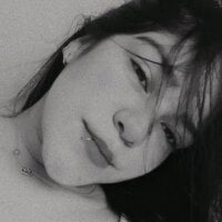 Offline chatovací místnost chloejewel_