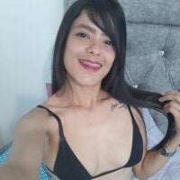 camilaa_evans_