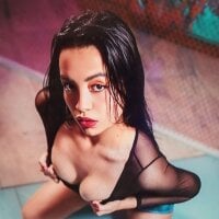 Caroliine_Collins