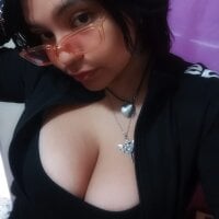 Nicoleyabir webcam model