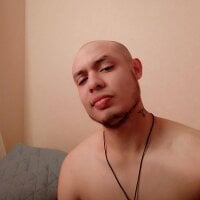 JeanyEmma's Offline Chat Room