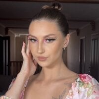 RuxaShade model avatar
