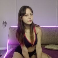 ห้องแชทออฟไลน์ของ LolaChain