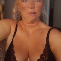 Housewife_Grace_MILF Ruang Obrolan Offline