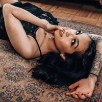 Nadiabby978's Profile Pic