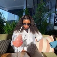 QueenTee23