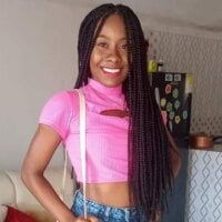 im_ariana's Offline Chat Room