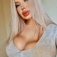 Sweet__Bunny's Offline Chat Room