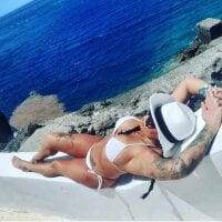 sugarbabe8000 webcam