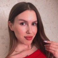 bella_strip's Offline Chat Room