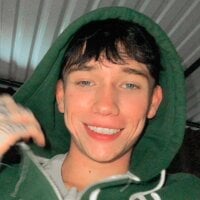 Logan_Whitee webcam model