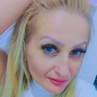 Milfike's Offline Chat Room