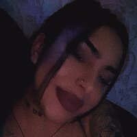 Shaktysxzx's Offline Chat Room