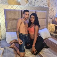 Offline chatovací místnost twosensualfucker