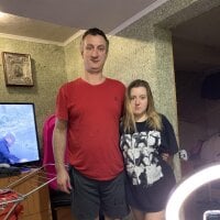 DaniilXHelen's Offline Chat Room