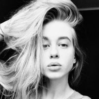 KarlaRiver's Offline Chat Room