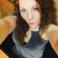 AlinaRussianEmpress' Offline Chat Room