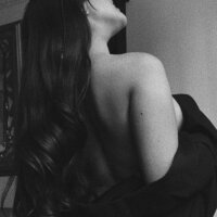 nikol_smith7 Adlı Modelin Çevrimdışı Sohbet Odası