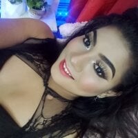 Crystal_Saint webcam