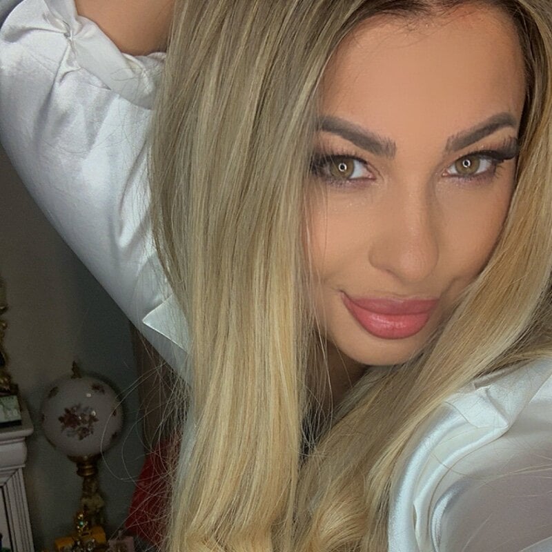 Denisse_Perry