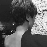 Nika_Brunni's Offline Chat Room