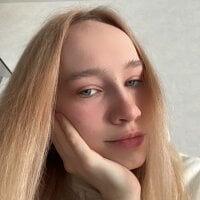 Ruth_Benson webcam model