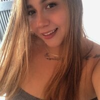 clhoehiguita webcam model