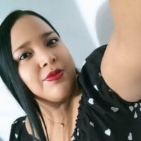 Angelly_ricura webcam model