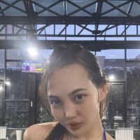 pussy_creamyy's Offline Chat Room