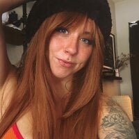 EllieELf webcam model