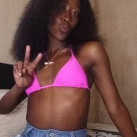 Petiteblack24Live Webcam