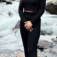 NupurSANON62 webcam model