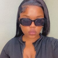BustyAss40xxx webcam model