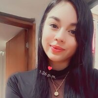 sarah_sweet28's Offline Chat Room