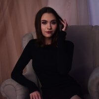 EllaCurtis webcam model
