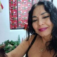 lindaesmeralda webcam model