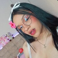 Alhana_moon webcam model