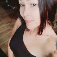 chica_sexy2024's Offline Chat Room