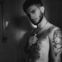 xrubenxxx's Offline Chat Room