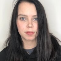 KatleMoore Adlı Modelin Çevrimdışı Sohbet Odası