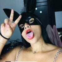 sara_bigass_'s Offline Chat Room