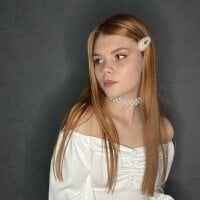 MilaGetter Adlı Modelin Çevrimdışı Sohbet Odası