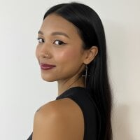 Модель EllieBlush