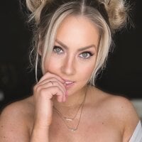 Ohmanitsmandy fully nude on webcam for live porn video chat