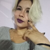 ห้องแชทออฟไลน์ของ loreana_addams