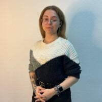 KymWestgaard webcam model